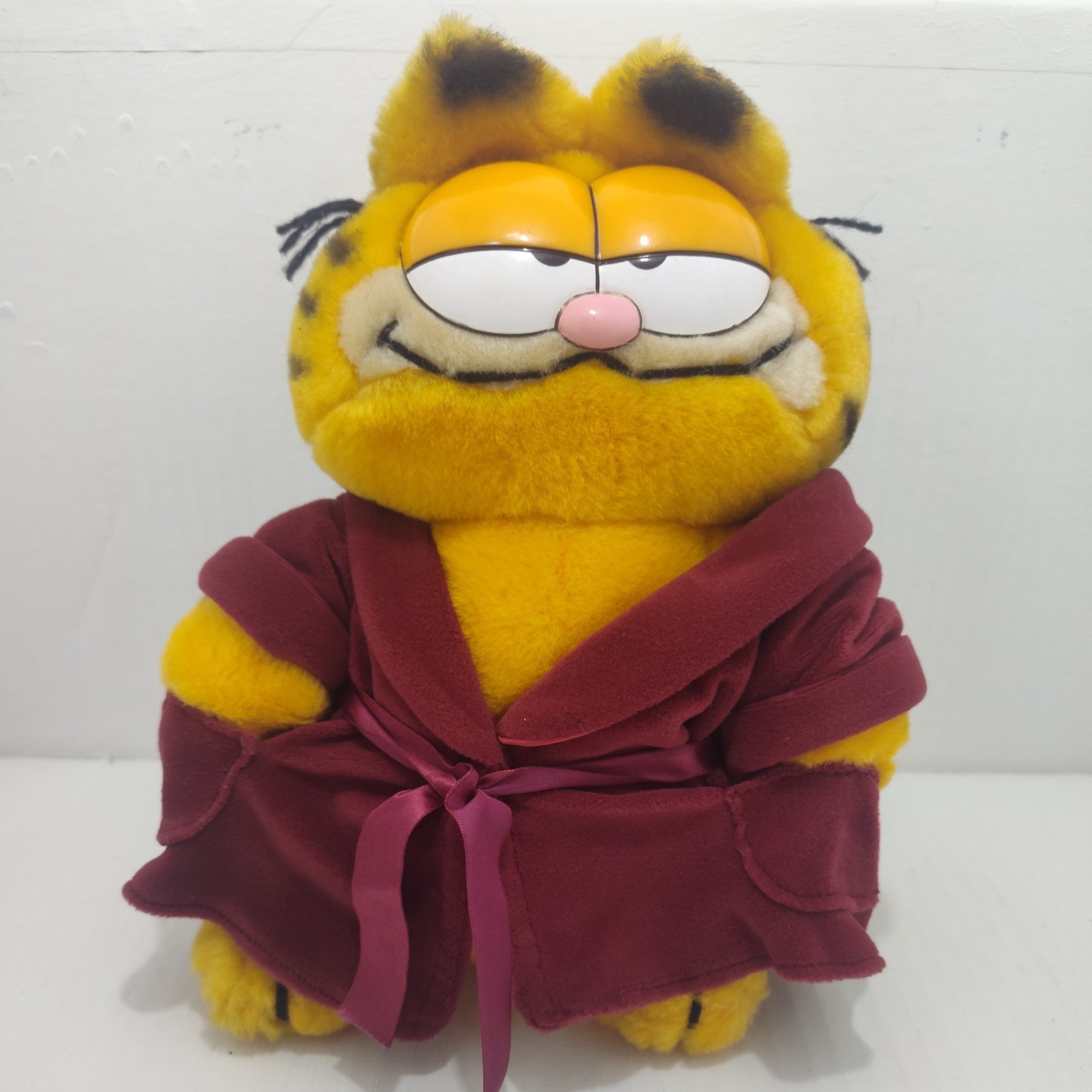 Garfield Plush w/Red Bathrobe 1978 Dakin