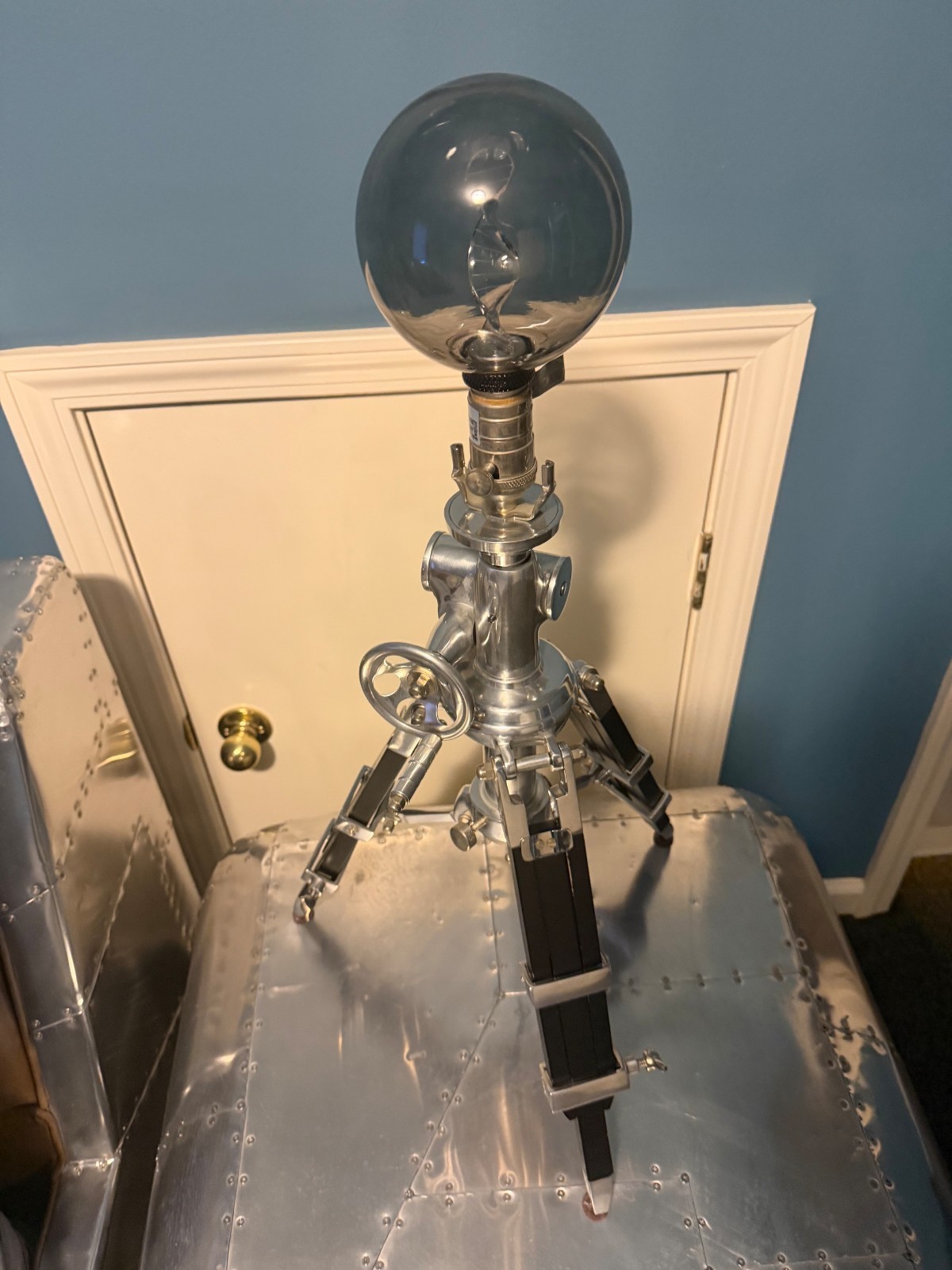 RH Restoration Hardware Royal Marine Tri-Pod Table lamp - Pair - Wood & Iron