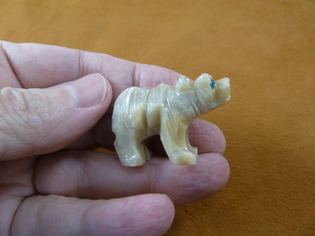 Y-BEA-15) little tan white gray Bear cub carving stone SOAPSTONE PERU love bears