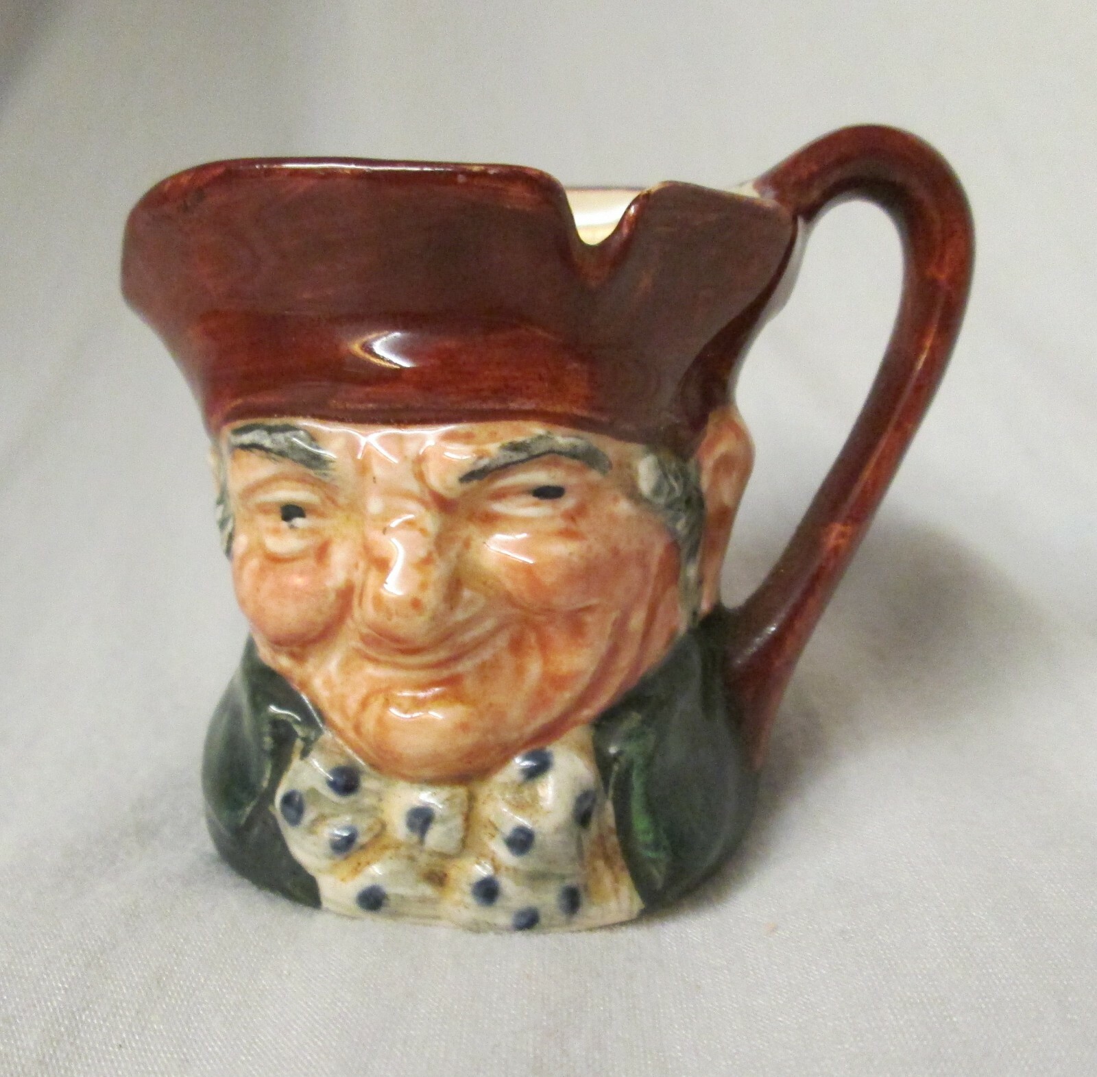 Royal Doulton small mini Toby Character jug mug \