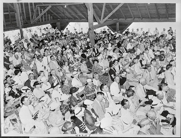 Thousands crowd into arbor at Old Salem Camp grounds to hear speak- Old Photo