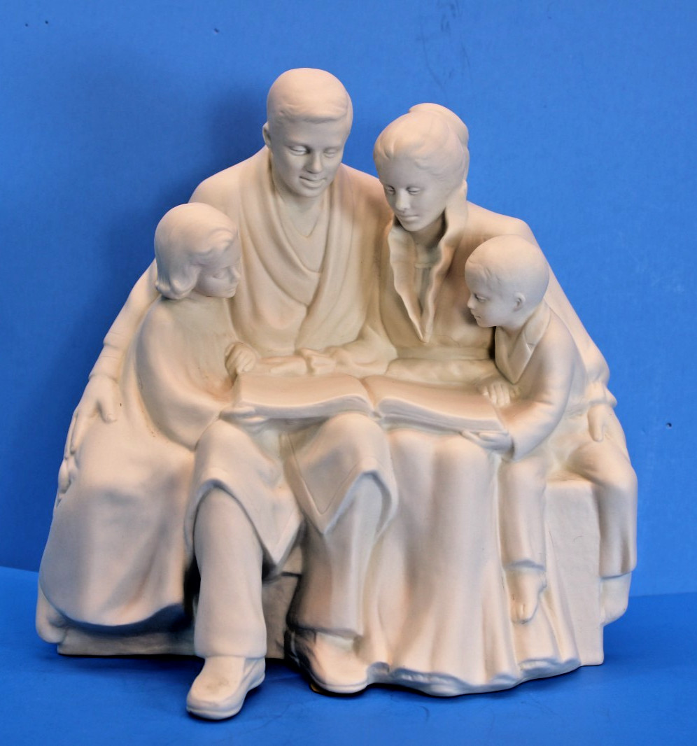 Vtg 1989 Florence Hansen FAMILY TIES Porcelain Figurine Hansen Collections 9x10\ Vtg 1989 Florence Hansen FAMILY TIES Porcelain Figurine Hansen Collections 9x10\