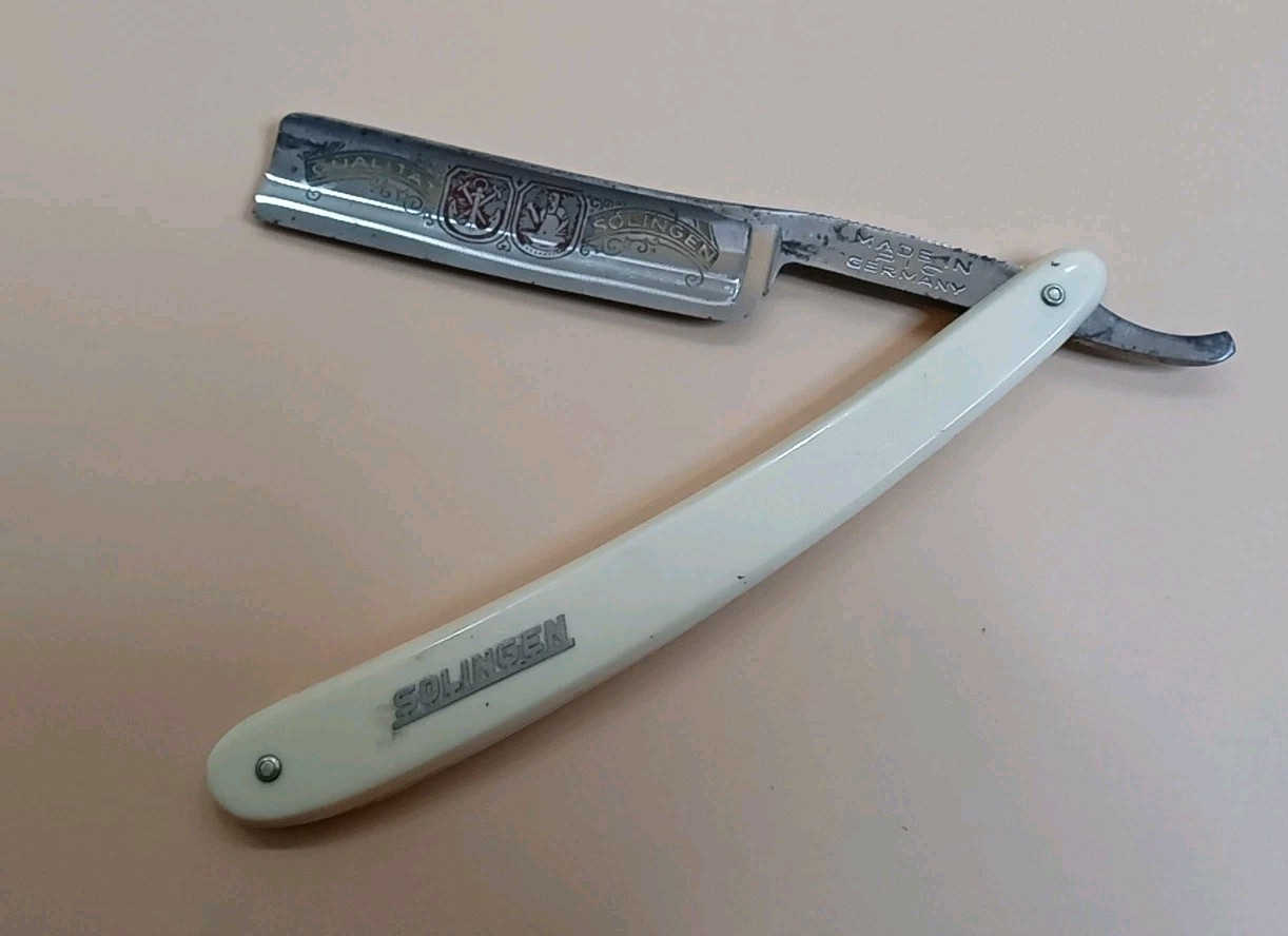 🤩 Vintage SOLINGEN Rare Razor - straight edge Razor Collectable 🤩 Vintage SOLINGEN Rare Razor - straight edge Razor Collectable