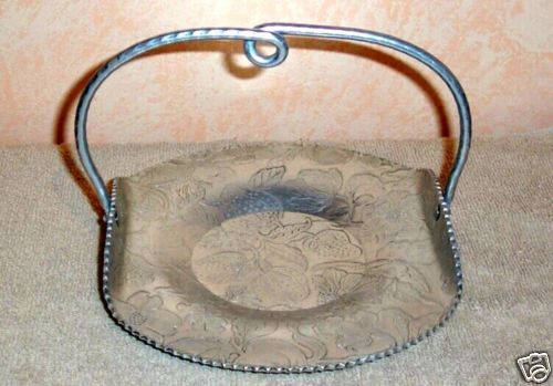 EMBOSSED HAND FINISHED HANDLED ALUMINUM 9\