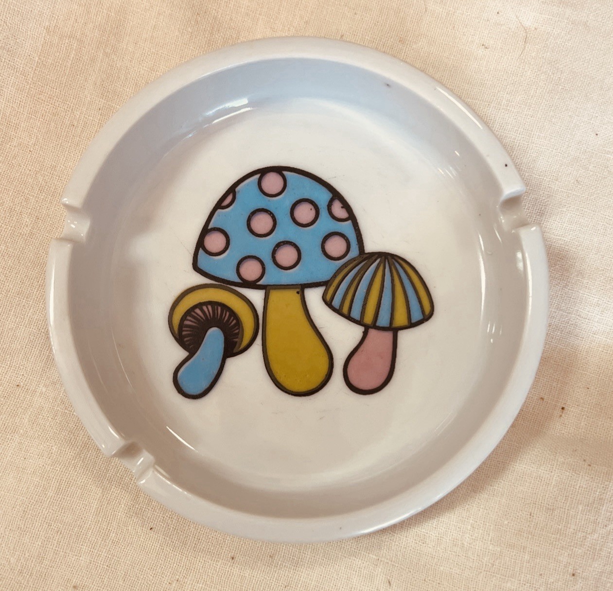 Vintage 1970's Mushroom Ashtray 🍄 Retro Ceramic 🌸 PSYCHEDELIC 🌸