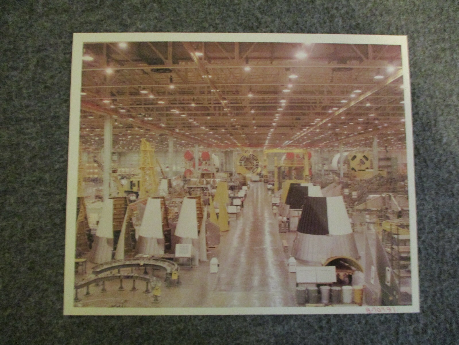 1968 NASA APOLLO S-IC-F/9/10/11 STAGES(SPACE/ROCKET CENTER)1st GEN EXHIBIT PHOTO