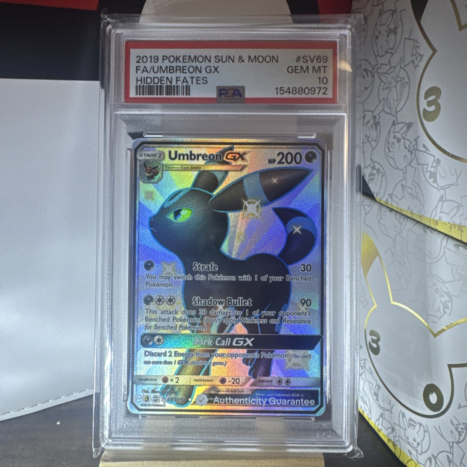 The Pokémon Company Pokémon TCG Hidden Fates Umbreon GX SV69 PSA 10 