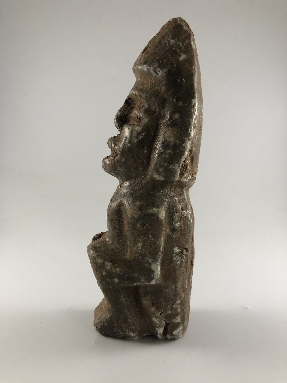 Pre columbian rock figure, antique sculpture, prehispanic authentic stone F6.4