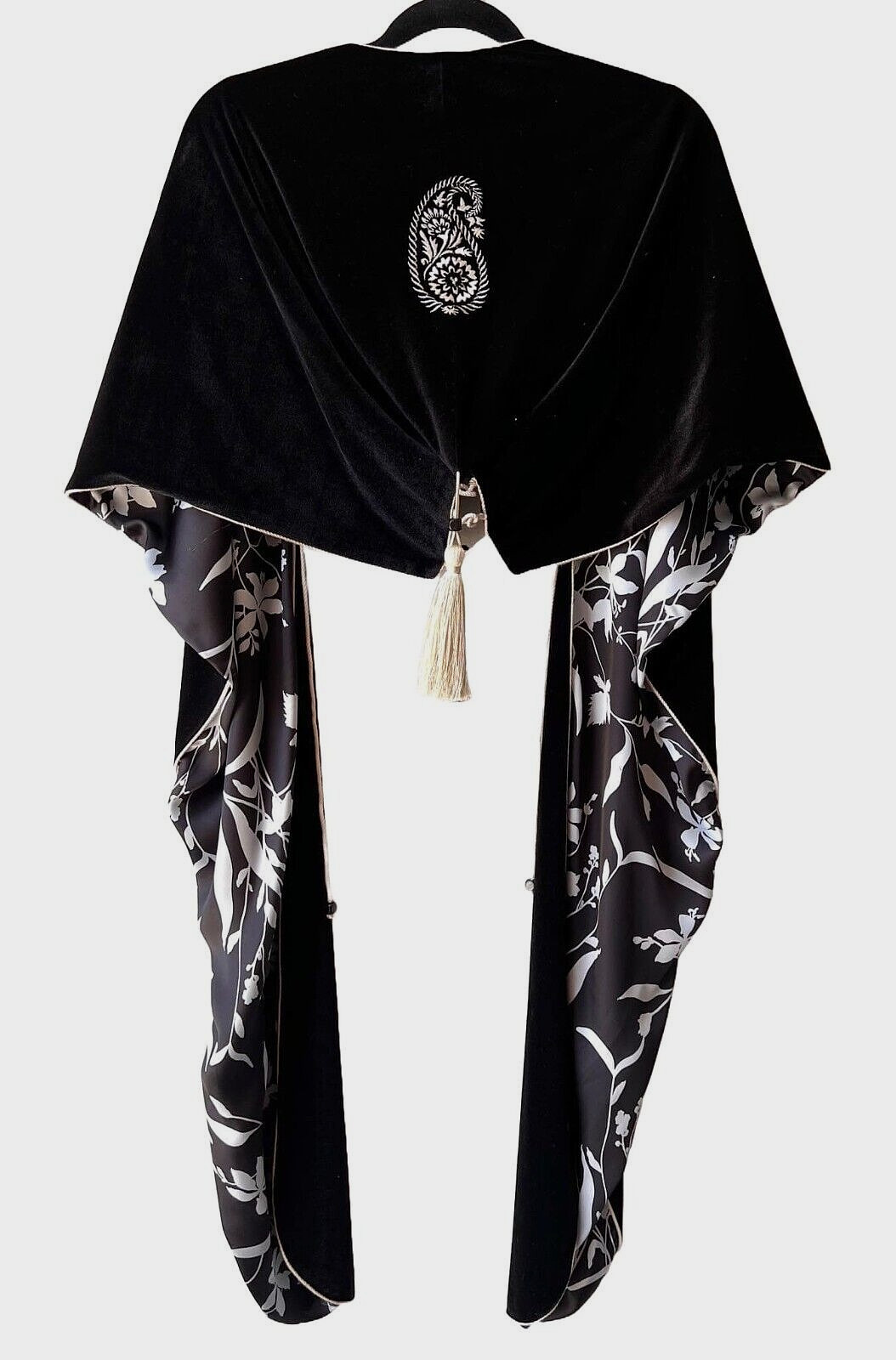 Christian Traditional Georgian scarved Khabalakhi Velvet Traditional Vestment Christian Traditional Georgian scarved Khabalakhi Velvet Traditional Vestment