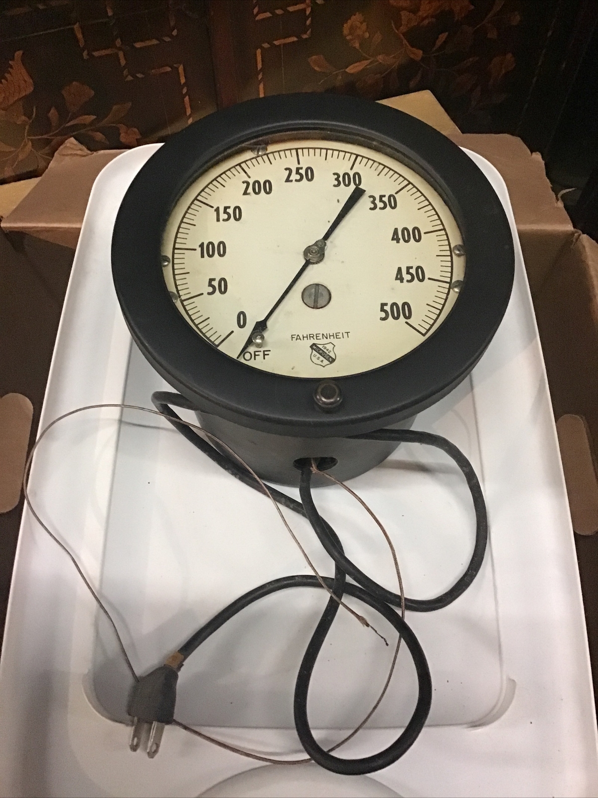 1850 Round Industrial 500 Degree Temperature Gauge w/Microsen Electric Indicator