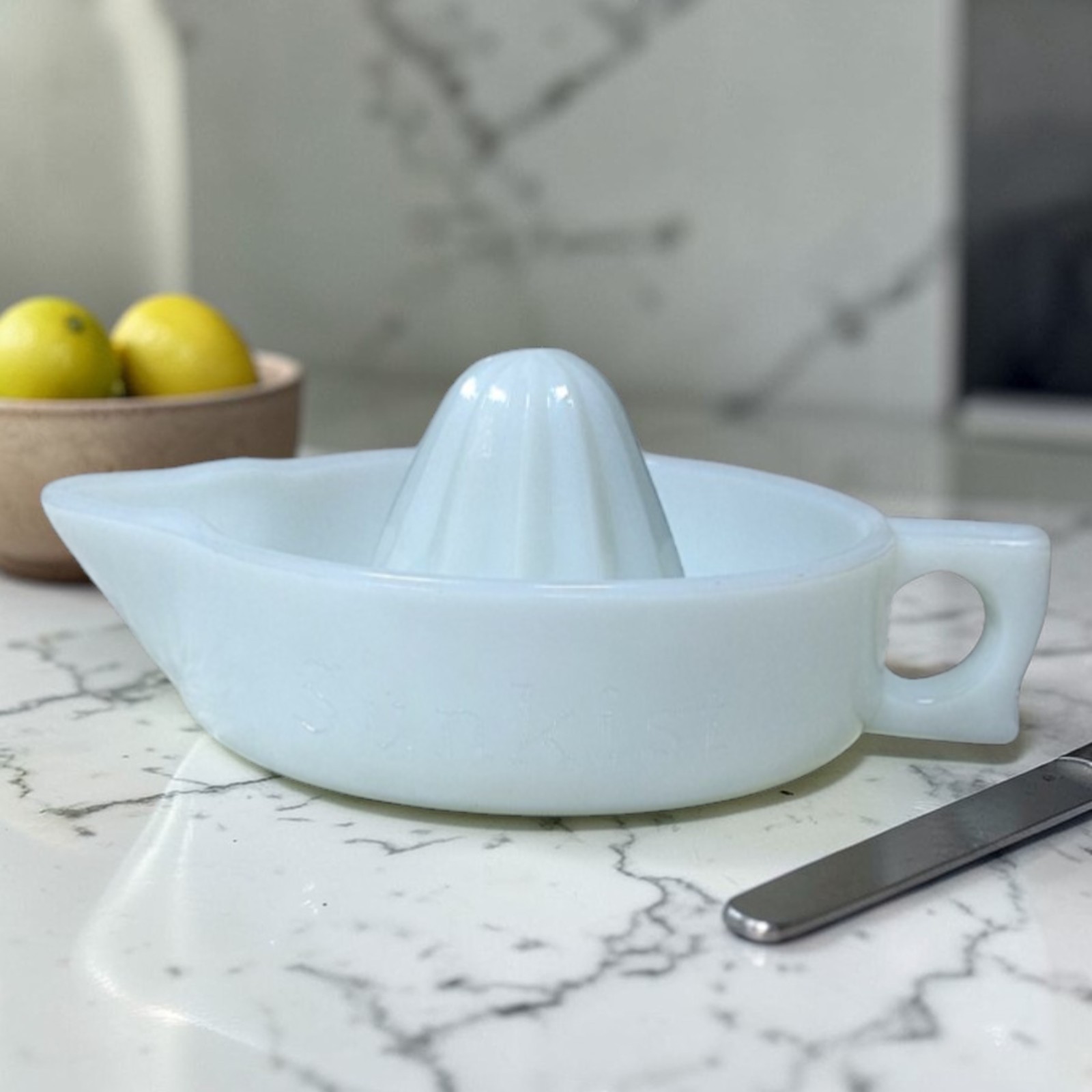 Vintage 1950’s White Milk Glass SUNKIST Juicer Reamer Orange Lemon Advertising