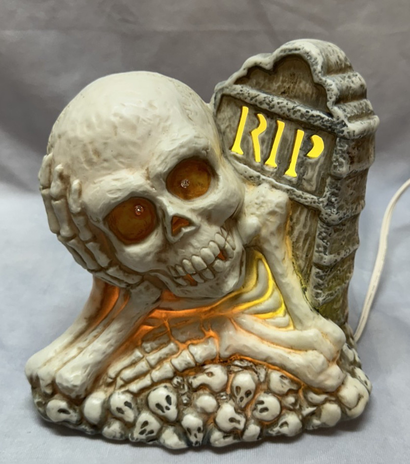 VTG 1980-90's HandStained Ceramic Skeleton & Tombstone Blinking Light Decor-READ