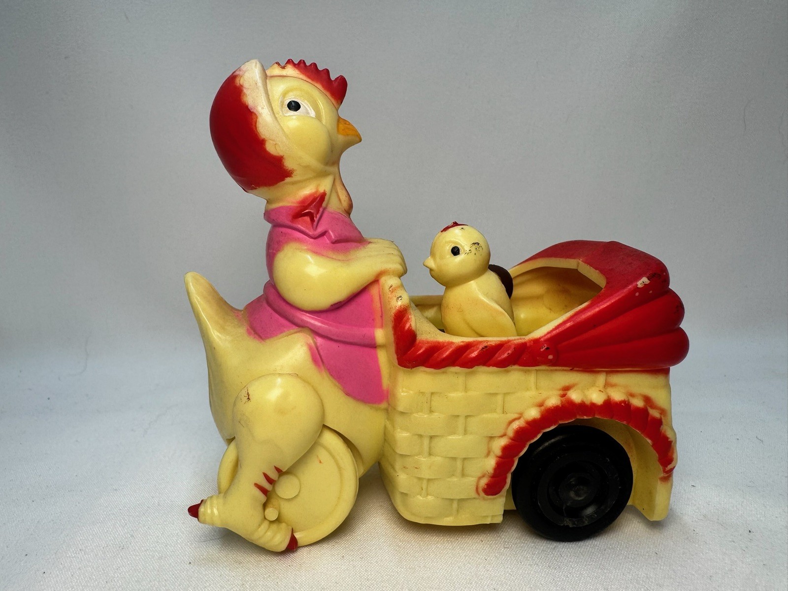 OK World Vintage 1950s Easter Toy Hard Plastic Hen Pushing Chicks in Stroller