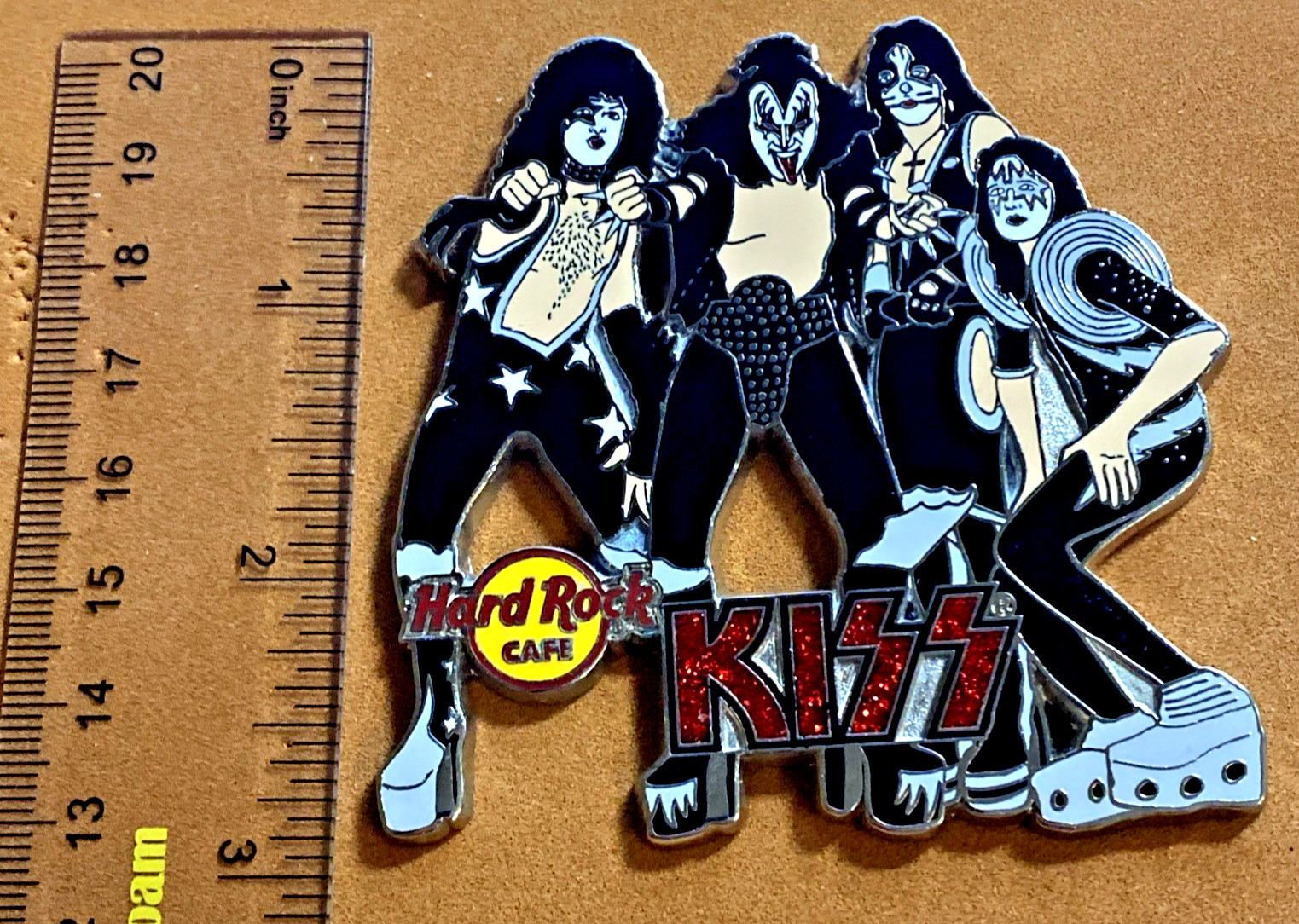 SEMINOLE HARD ROCK CAFE TAMPA 2006 KISS THE BAND GROUP POSE LE 100 VHTF PIN