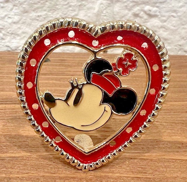 Vintage Minnie Mouse Small Metal Heart Earring Holder - Walt Disney Prods- NOS