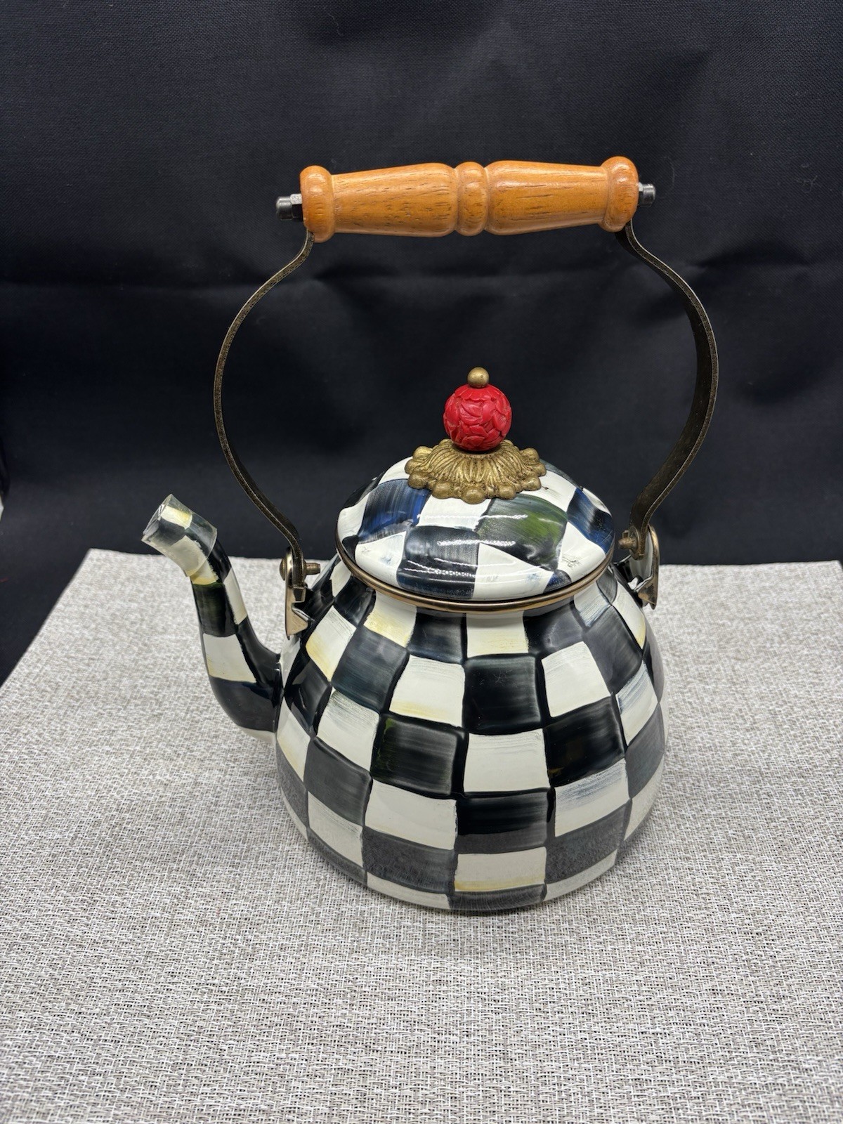 MacKenzie Childs 2qt? Courtly Check Enamel Teapot Wood handle & Red Lid Knob