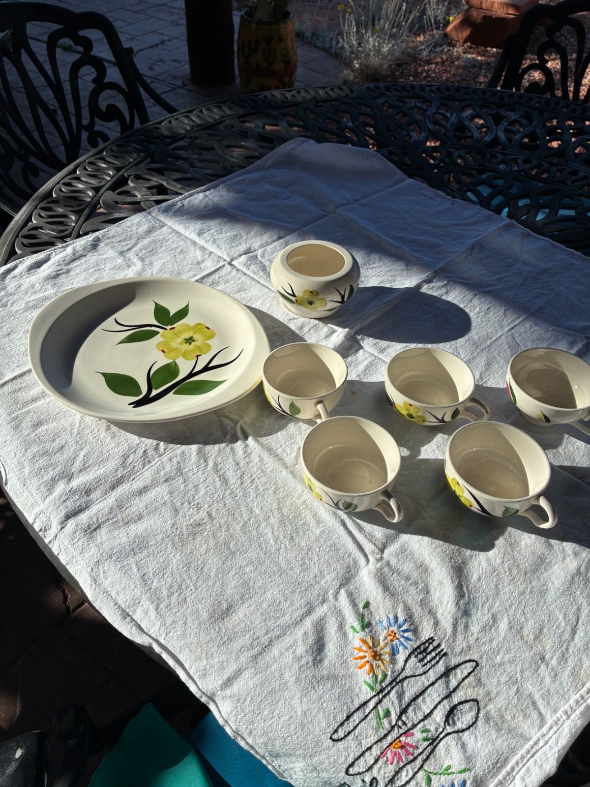 Dixie Dogwood Design hand painted by Joni