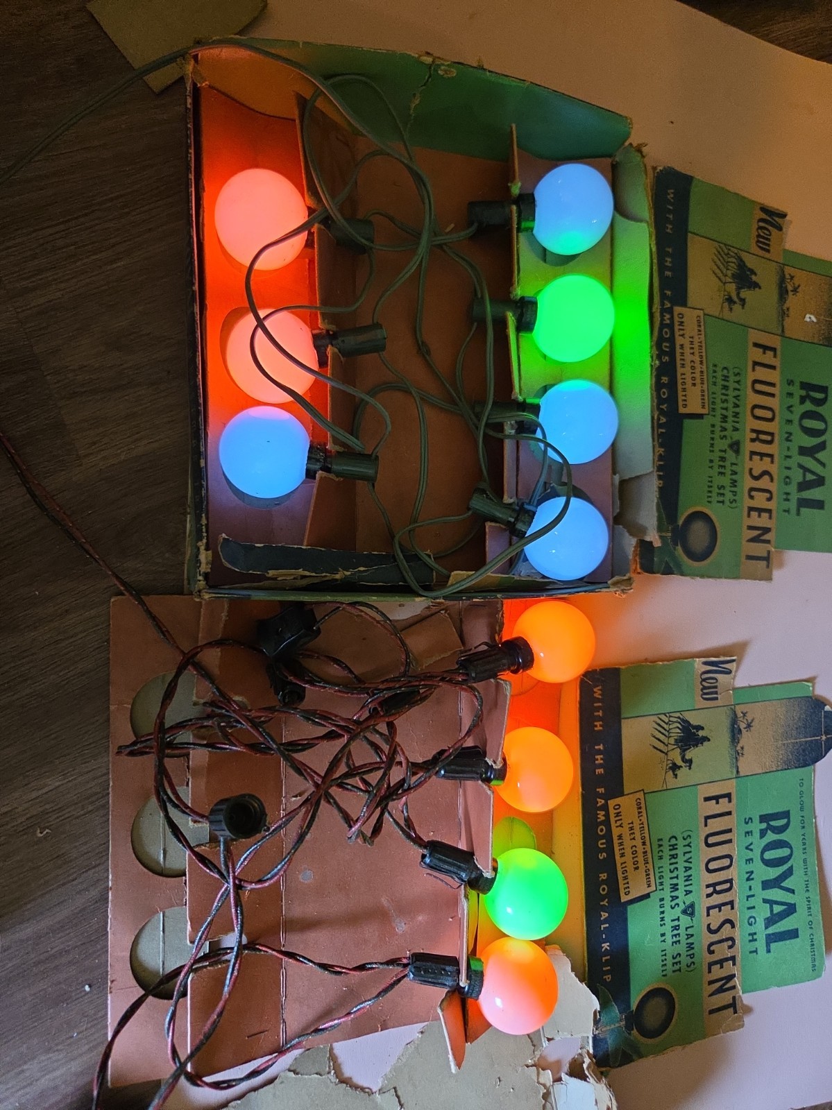 Vintage Royal Seven Light Fluorescent Christmas Lights 2 Boxes. Working. Read Vintage Royal Seven Light Fluorescent Christmas Lights 2 Boxes. Working. Read