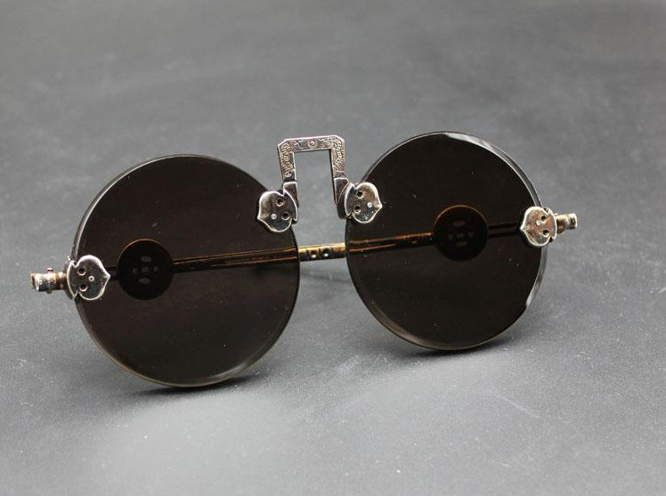 China Old Antique Round Mirror Sunglasses