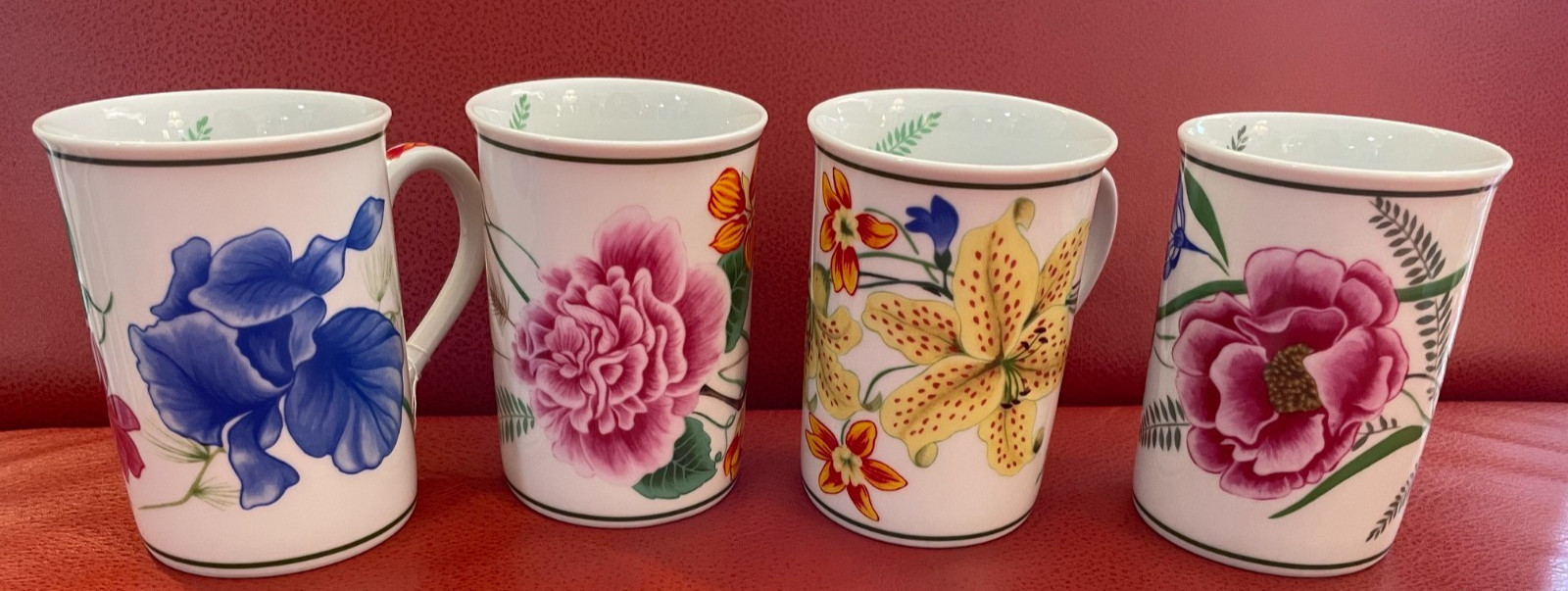 Beautiful 1996 Lynn Chase Flores Pattern Coffee Cups