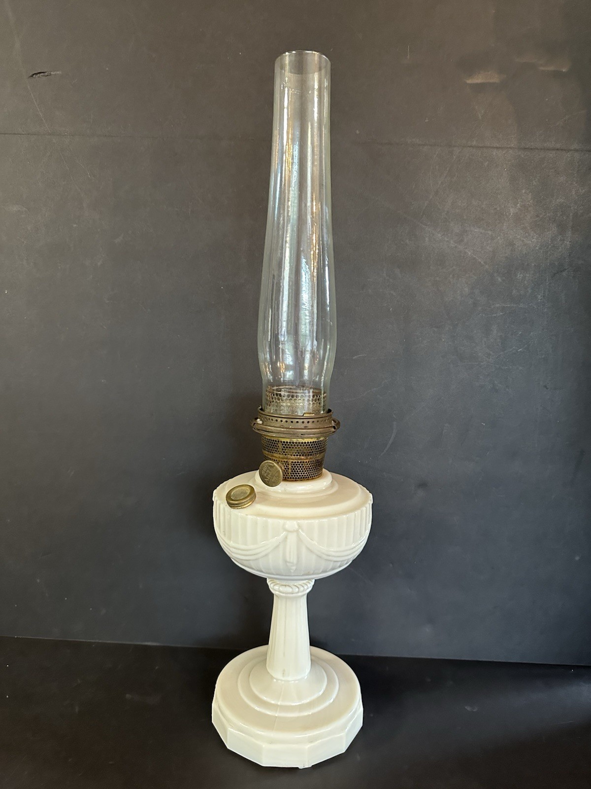 Lincoln Drape Alacite Aladdin Kerosene Lamp By Mantle Lamp Co Model B Chicago IL Lincoln Drape Alacite Aladdin Kerosene Lamp By Mantle Lamp Co Model B Chicago IL