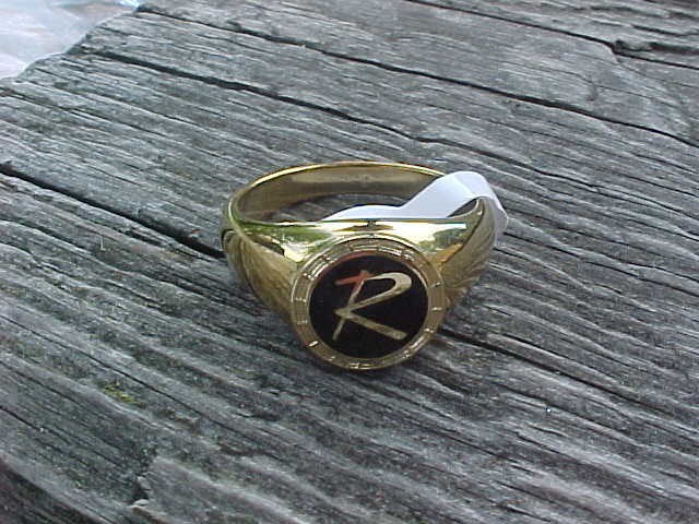 1950s 1960s RAMBLER R LOGO GOLD CIRCLE CHROME RING #13 NOS HI- QUALITY CLASS 1950s 1960s RAMBLER R LOGO GOLD CIRCLE CHROME RING #13 NOS HI- QUALITY CLASS