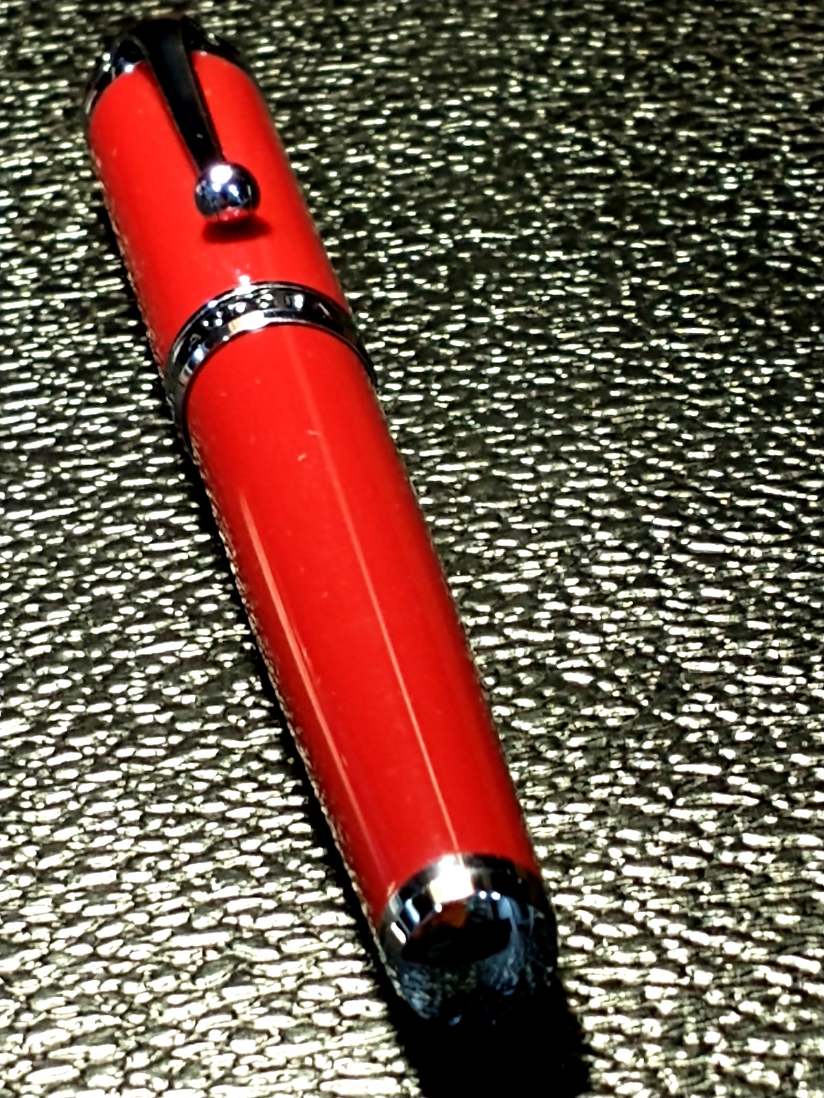 BEAUTIFUL AURORA 14K SOLID GOLD STUB NIB CARMINE RED VINTAGE FOUNTAIN PEN