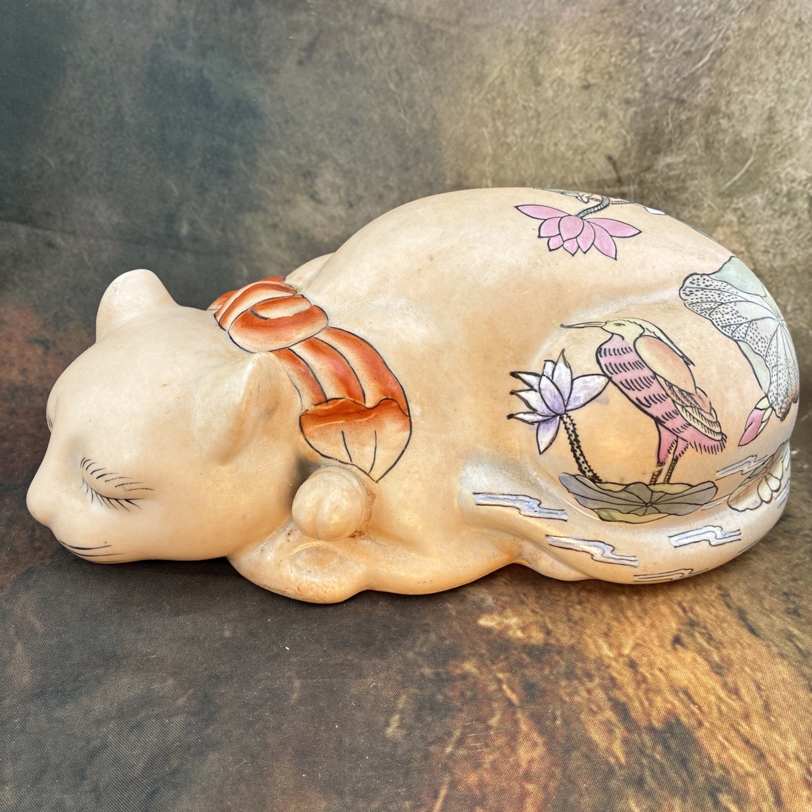 VTG PORCELAIN ASIAN SLEEPING CAT Figurine Hand painted Crain Flowers 10”x5”