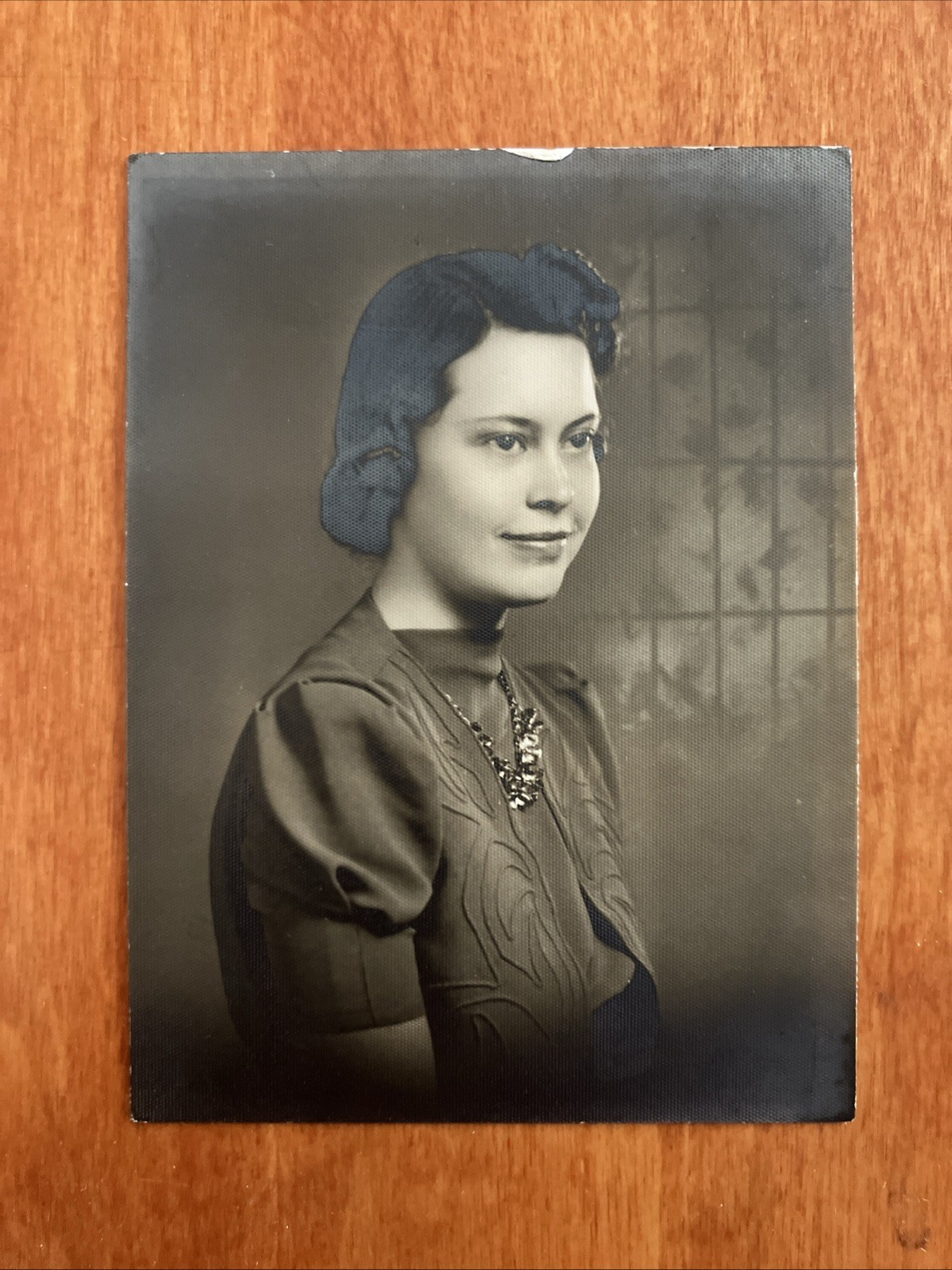 Striking Woman Elegant Pretty 3 x 4 Antique Photo Portrait