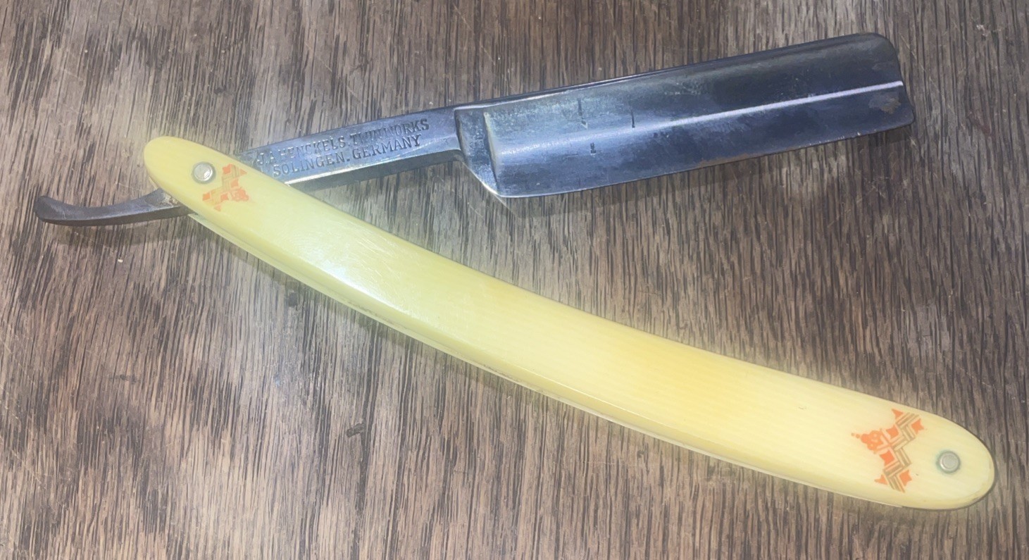 Vintage J.A. Henckels Twin Works Vacuum Straight Razor Solingen Germany Rare