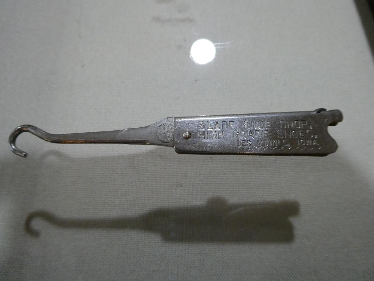 Slade Shoe Shop - High Grade Shoes - Des Moines, Iowa - EARLY Button Hook