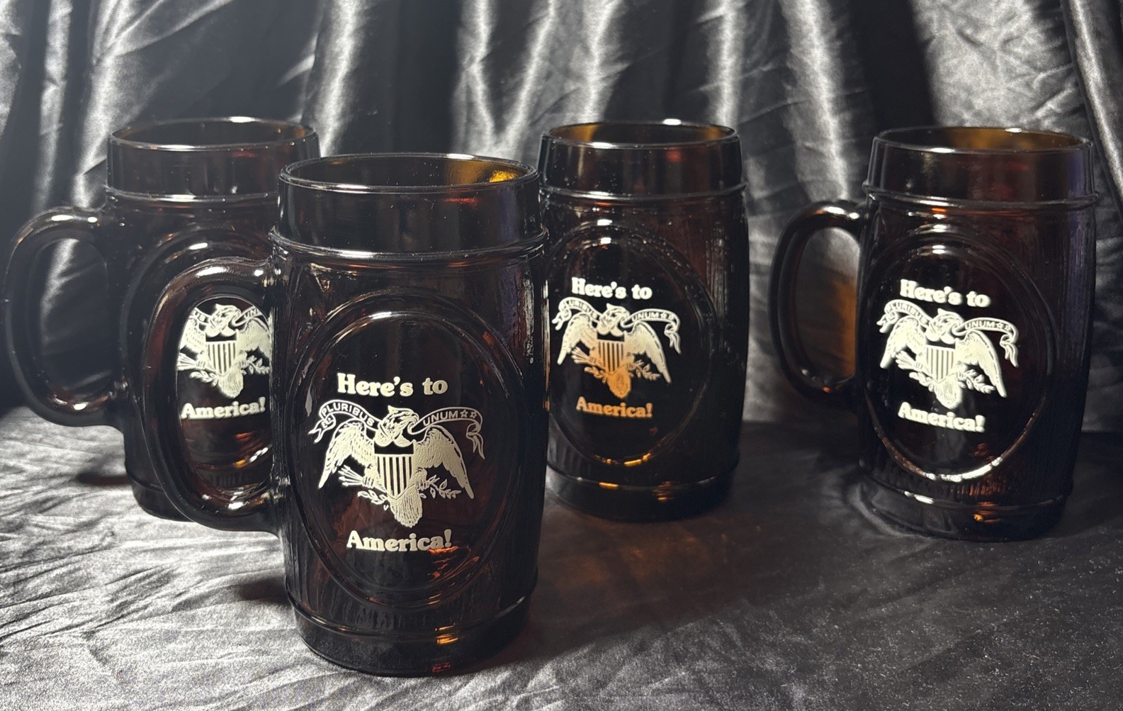 Set of 4 Vintage 1976 Patriotic USA Bicentennial Brown Glass Drinking Beer Mug Set of 4 Vintage 1976 Patriotic USA Bicentennial Brown Glass Drinking Beer Mug