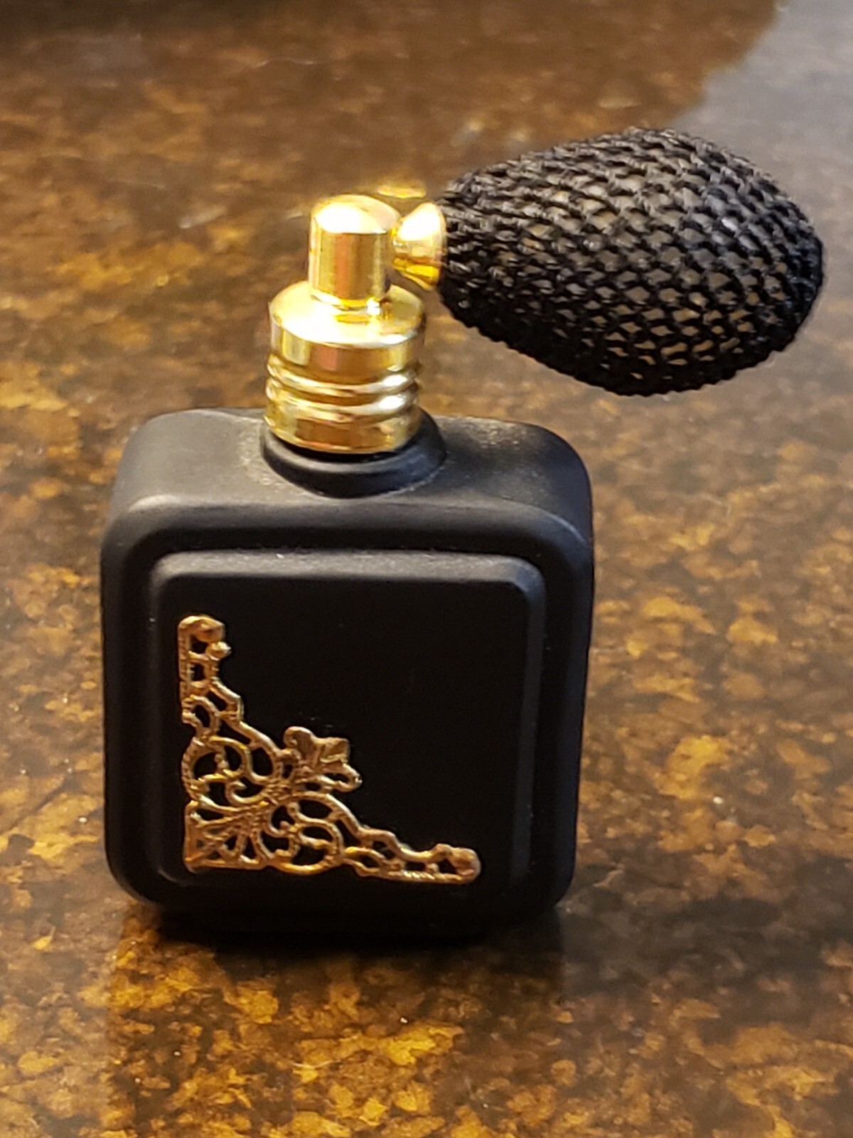 Black Satin Glass and Ornate Gold Metal Cologne Perfume Bottle Atomizer Black Satin Glass and Ornate Gold Metal Cologne Perfume Bottle Atomizer