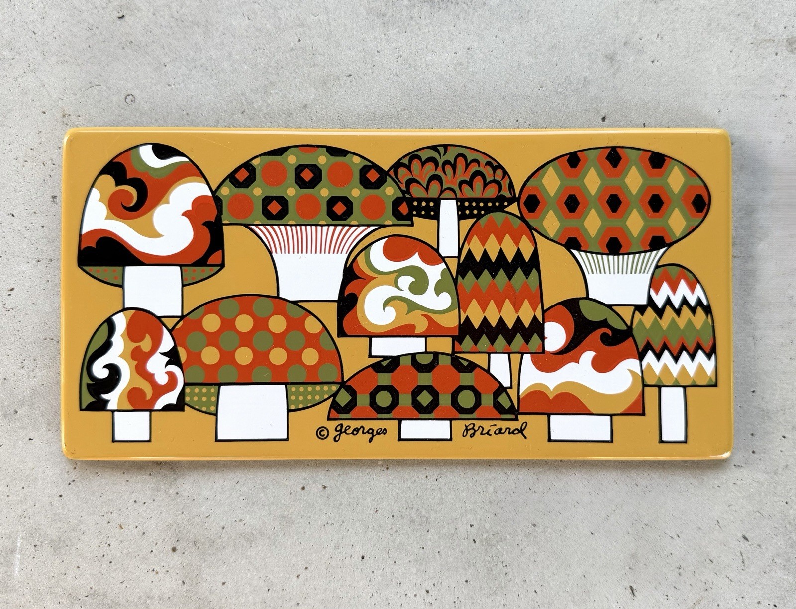 Vintage Georges Briard Groovy Mushroom Enamel Metal Tile Midcentury Vintage Georges Briard Groovy Mushroom Enamel Metal Tile Midcentury