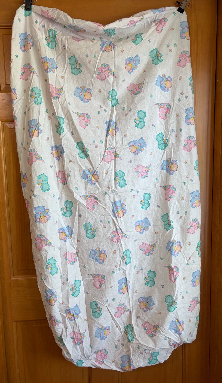 Vintage NWOT Carter's Teddy Bear Picnic Pastel Bears Bees Crib Sheet 90s Nursery