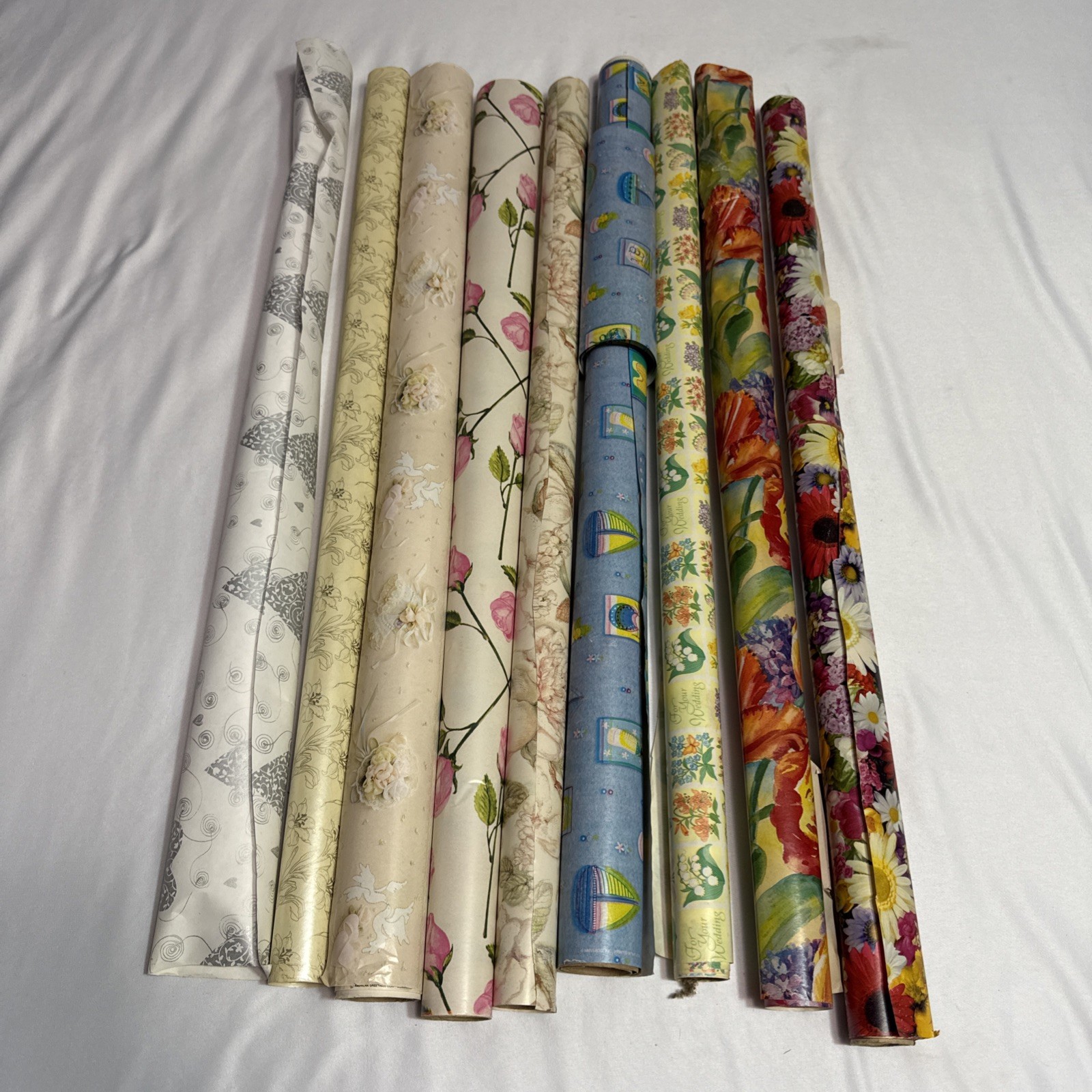vintage wrapping paper lot 1960’s To 1980’s Era Gift Wrap Flowers Roses Etc.. vintage wrapping paper lot 1960’s To 1980’s Era Gift Wrap Flowers Roses Etc..