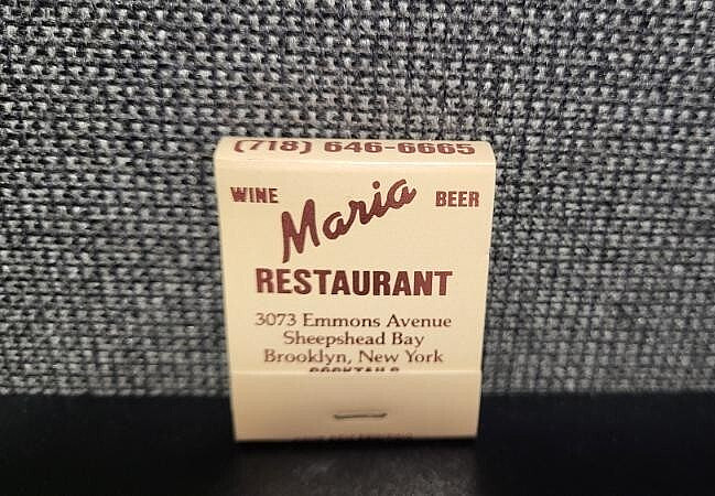RARE Vintage Maria\'s Italian Restaurant, Brooklyn, NY MATCHBOOK Full Unstruck