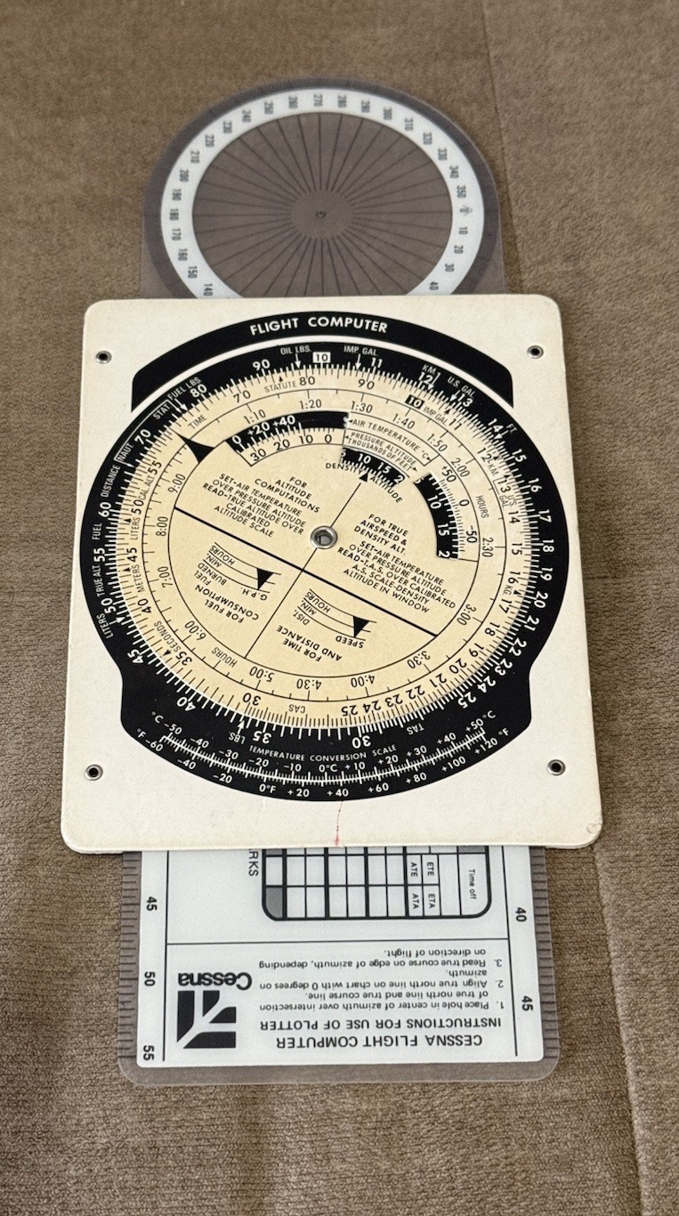 Vintage 1983 Cessna Jeppesen Sanderson Flight Computer Slide Graphic MU514200A