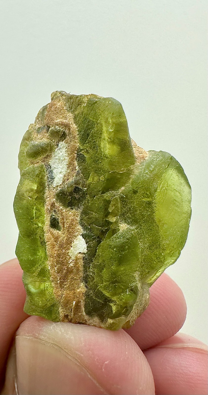 40  Carat Beautiful Peridot Crystal From Pakistan