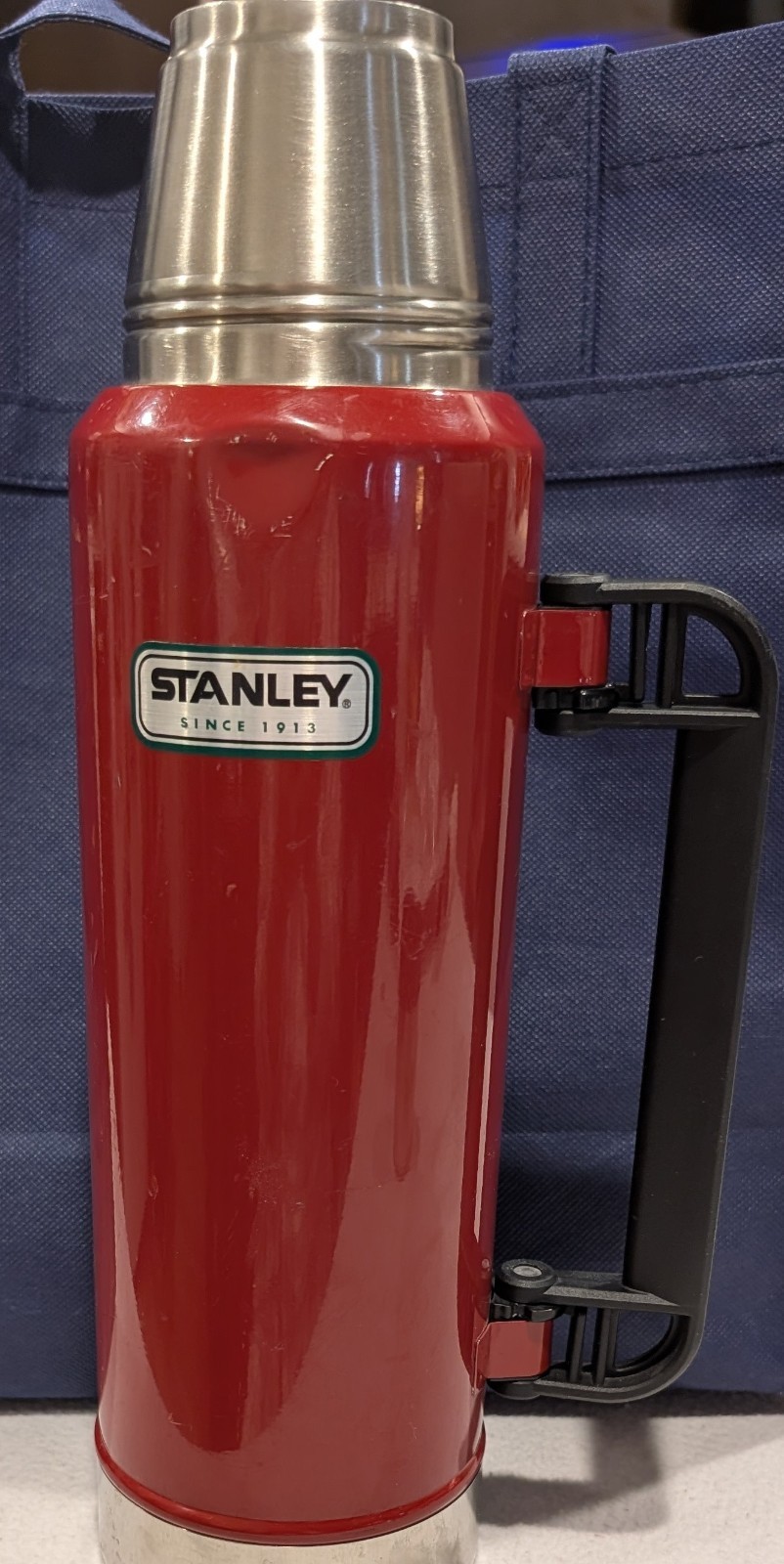 Stanley Classic 1.1 Qt Red Vacuum Bottle Folding Handle Camping EUC  - 1178