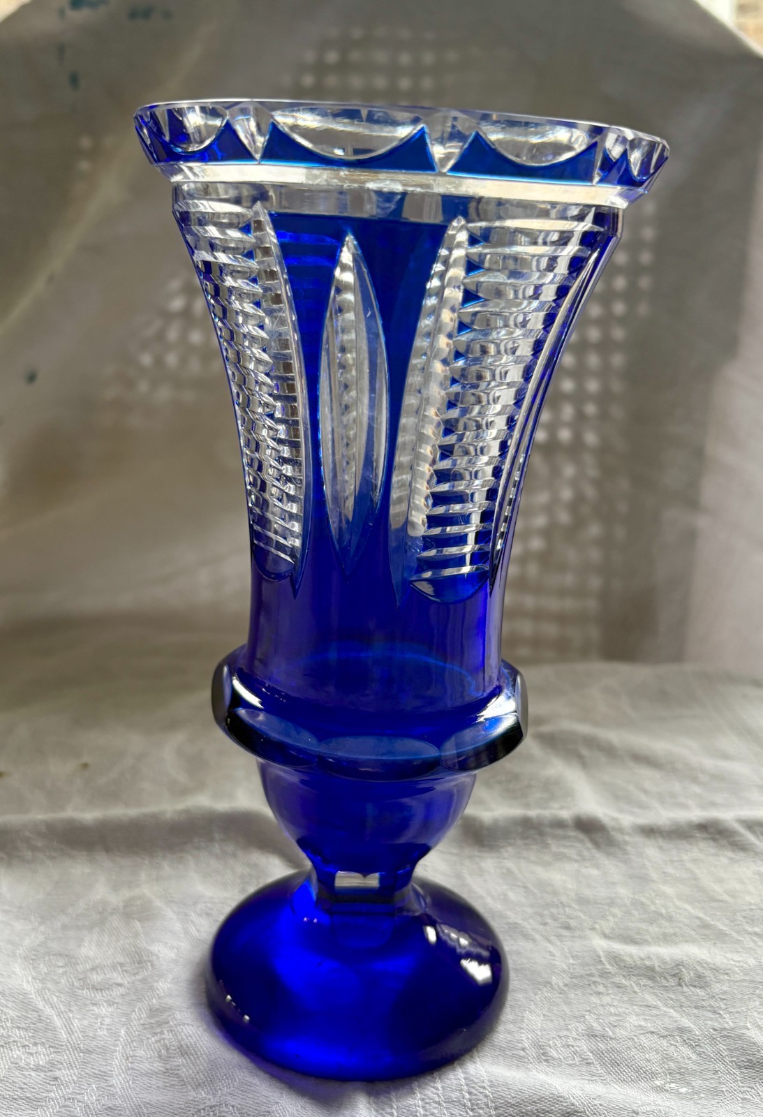 Vintage Mid Century 60s - 70s Cobalt Blue Crystal 8.5\