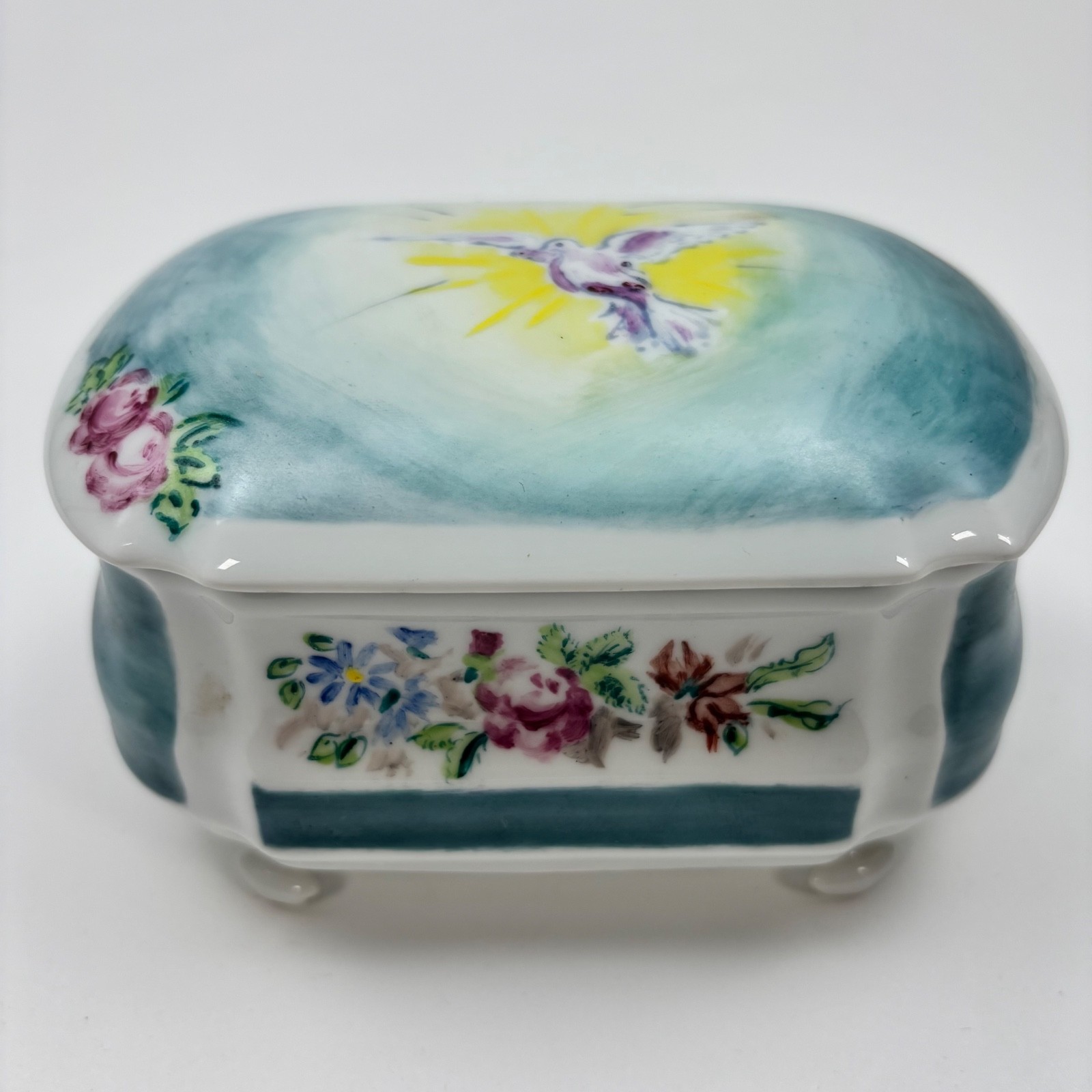 Vintage Giraud Limoges Porcelain Dove & Flower Bouquet Footed Trinket Box France