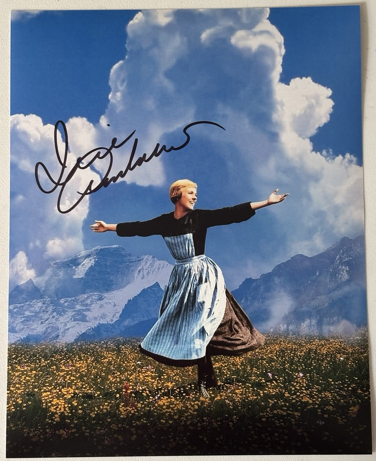 Julie Andrews Signed Photo, 8x10 with COA, The Sound Of Music