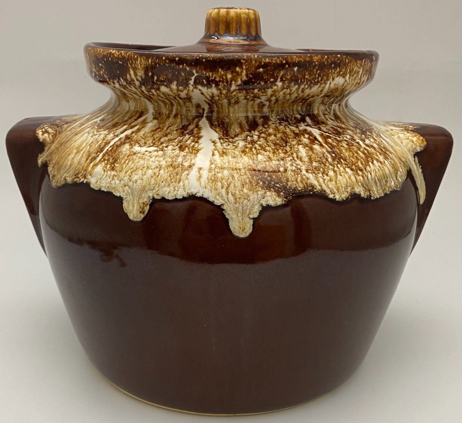 Vintage Robinson Ransbottom Brown Drip Glaze Stoneware Bean Pot Lid Vintage Robinson Ransbottom Brown Drip Glaze Stoneware Bean Pot Lid