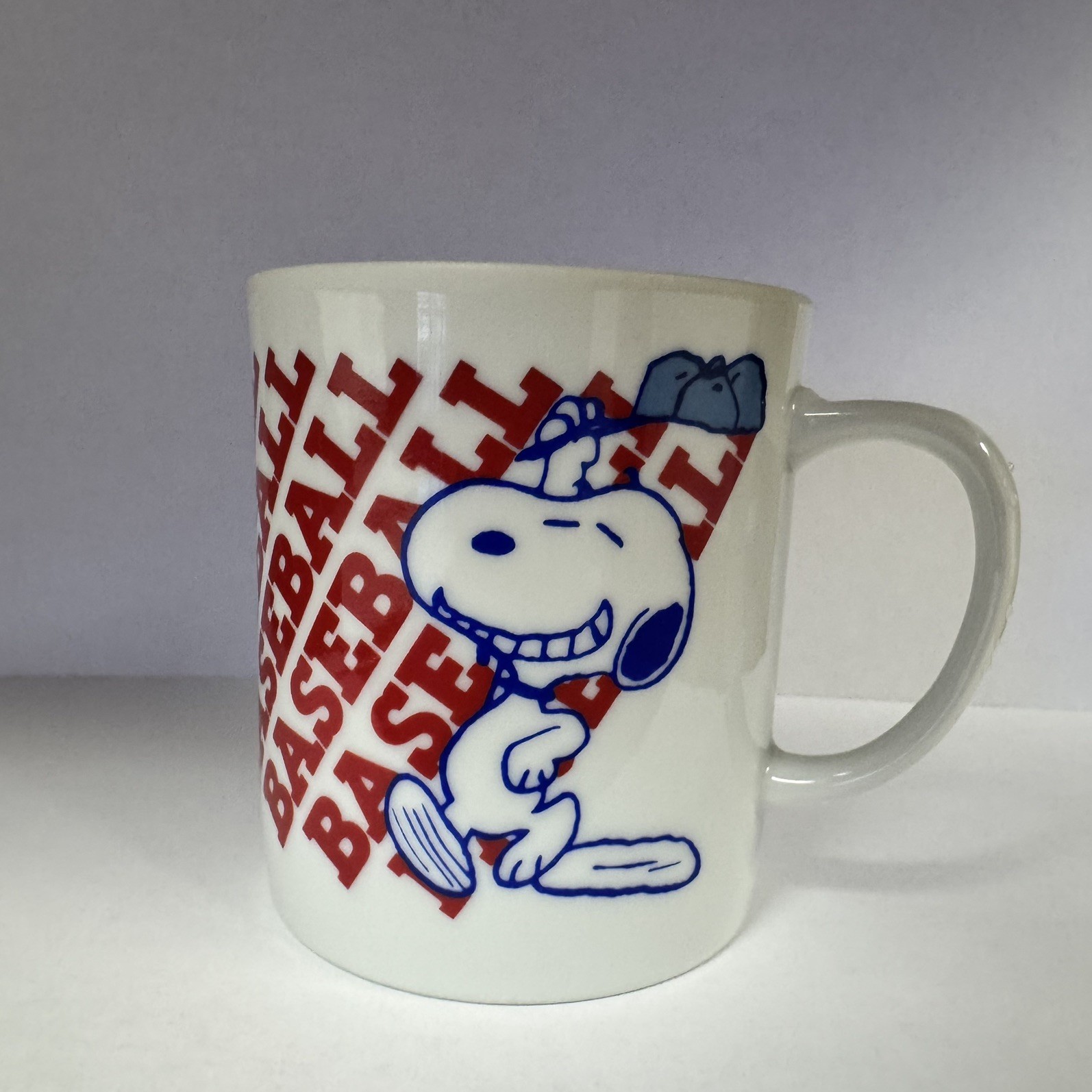 Vintage Snoopy Baseball Coffee Mug 1958 United Features Syndicate GREAT COND.