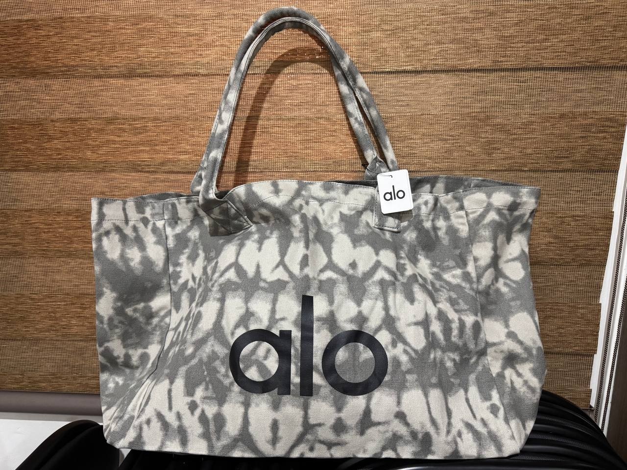 NWT ALO Yoga Gray Tie-Dye Canvas Cotton Large Tote Bag For Travel & Gym Carry-On