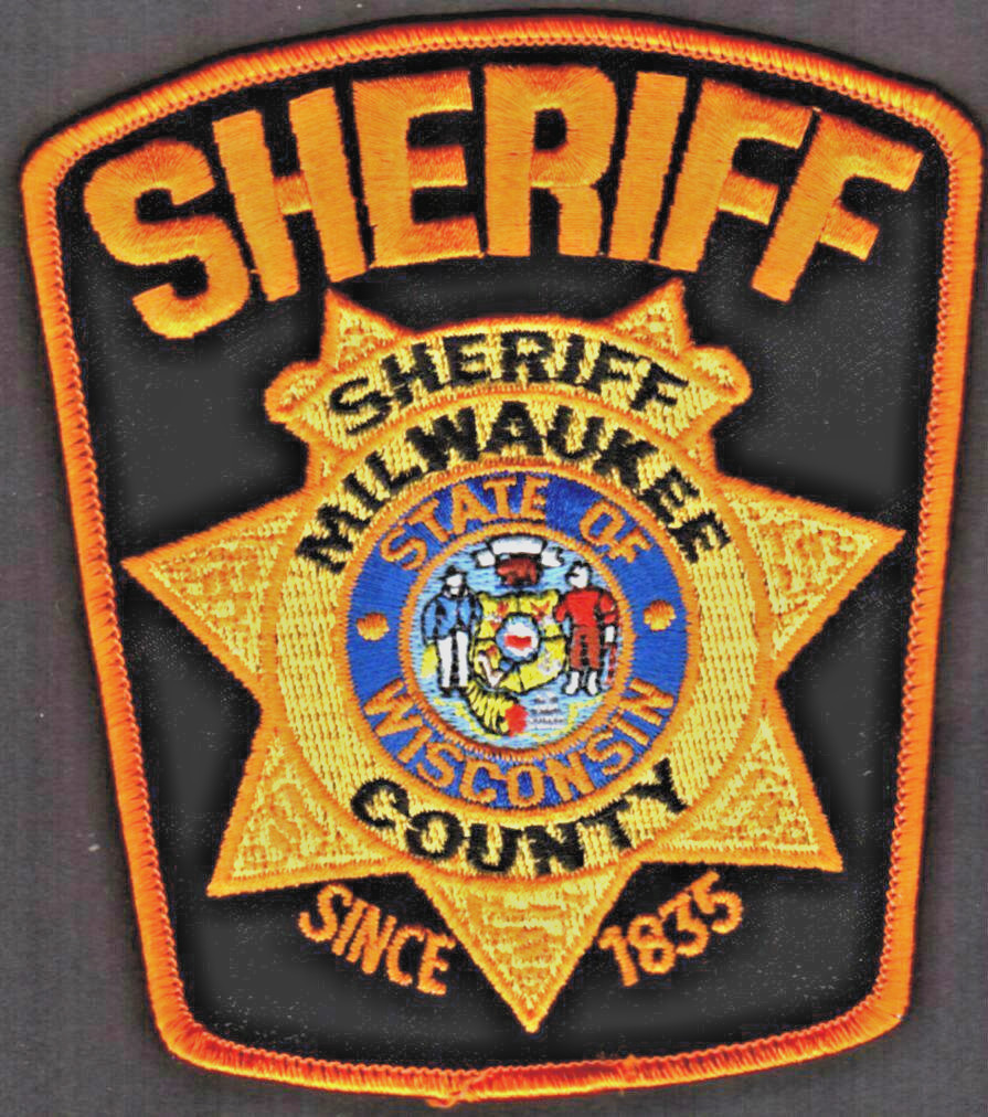 Milwaukee County Wisconsin Sheriff Shoulder Patch  7 Point Star Retired Ver.