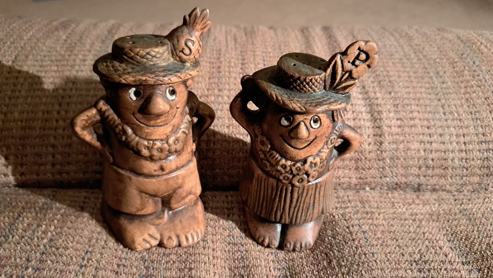 Vintage Treasure Craft Hawaiian Tiki ceramic salt & pepper shakers 
