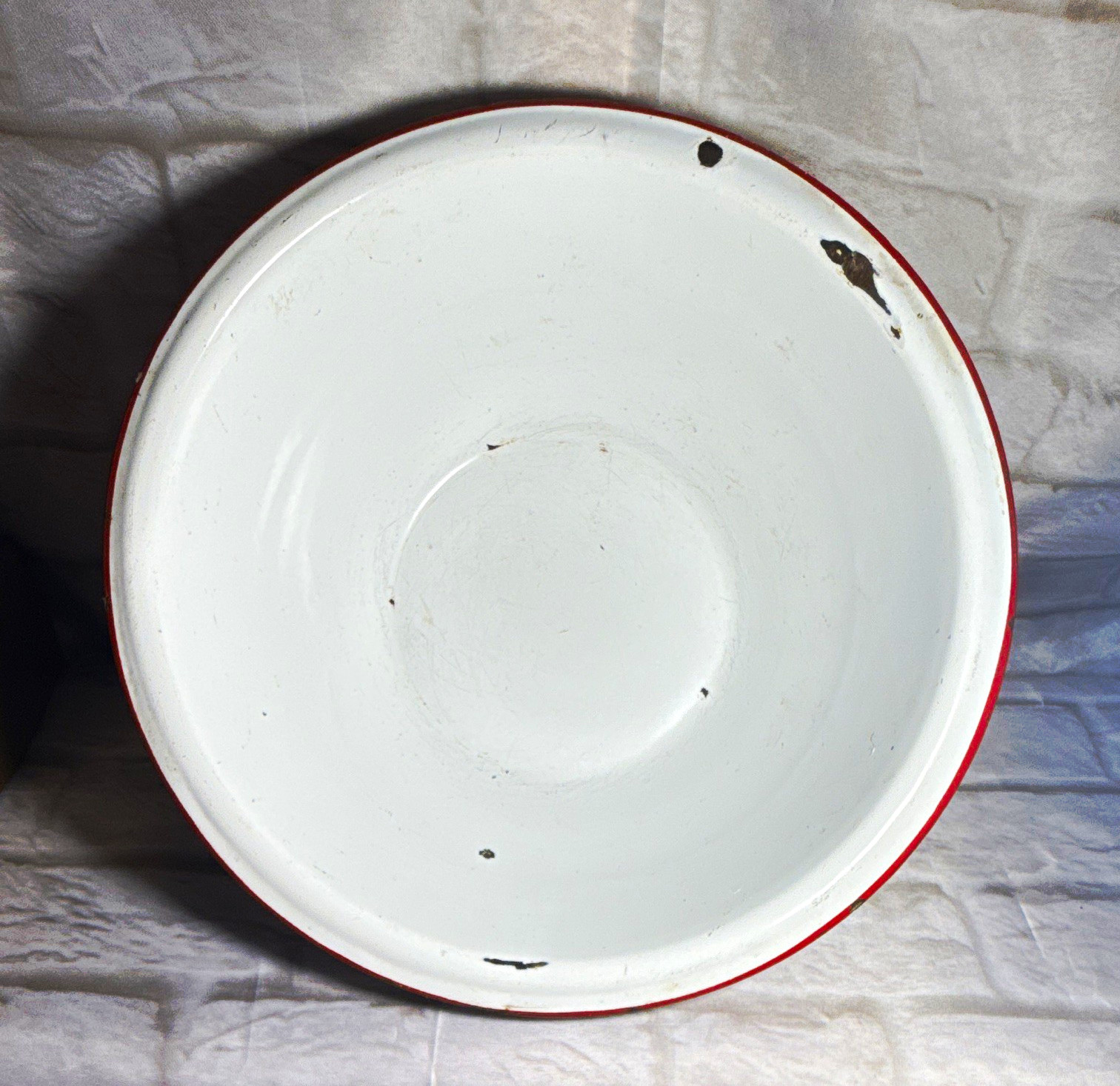 Vintage White Enamelware Metal Bowl Red Rim 11.5 w x 4 3/4 h 