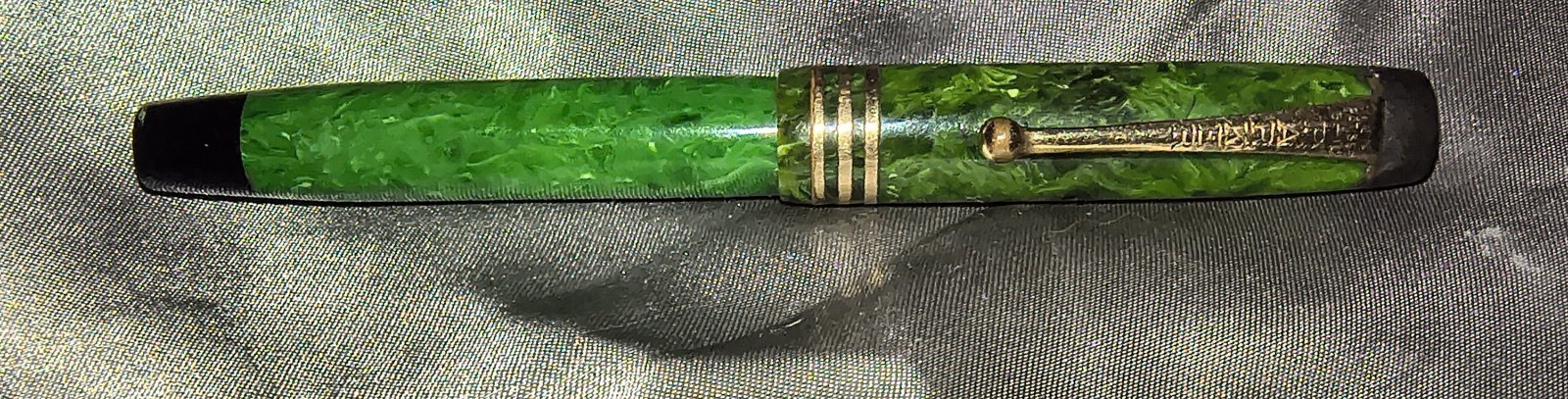 Vintage Sheaffer Green Marbled Celluloid Fountain Pen, Gold Trim, Gold Nib